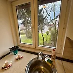 Daire Golden Lily - Pet Friendly *