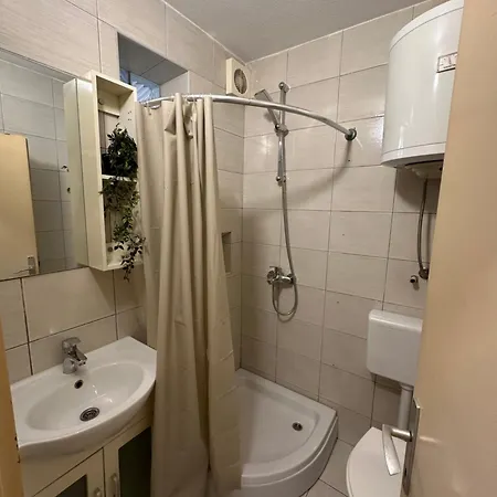 Golden Lily - Pet Friendly * Szarajevó